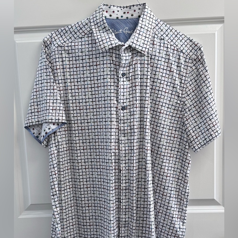 Robert Graham White and Blue Checkered Shirt Shocker Print